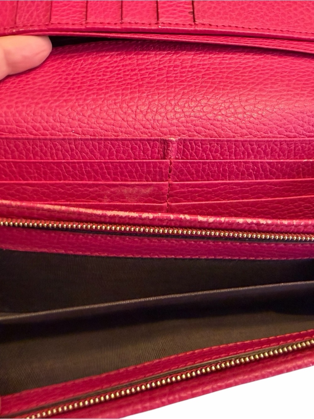 Authentic Gucci Swing Flap Wallet in fuchsia/shocking pink - Picture 5 of 9
